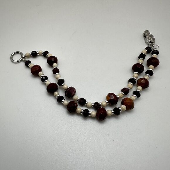 Stunning double stranded faceted garnet, mookaite, and agate bracelet! - Picture 7 of 15